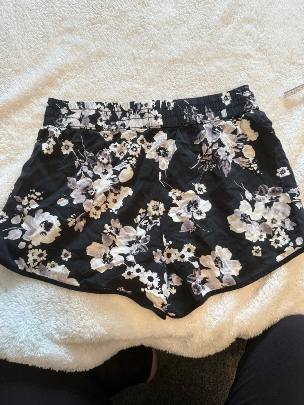 Garage Black and White Floral Lounge Shorts